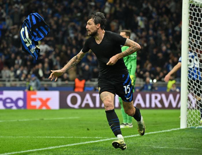 包含米兰体育：德甲卡尔斯鲁厄的欧战表现与未来展望的词条