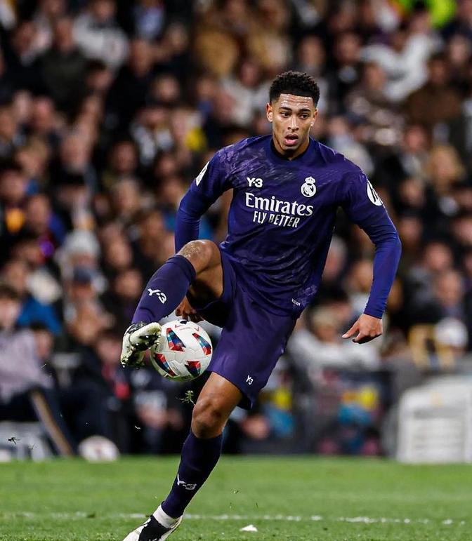 包含米兰体育:西甲的裁判判罚争议：影响比赛结果的因素的词条