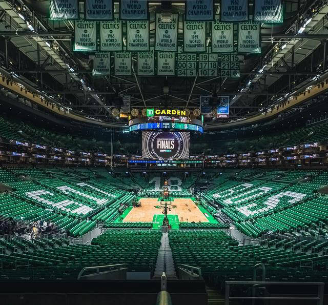 米兰体育：凯尔特人队季前赛：科内特展现防守意识，争夺轮换位置的简单介绍