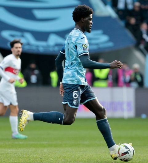 米兰体育:法甲球迷的热情：塑造球队文化的力量的简单介绍