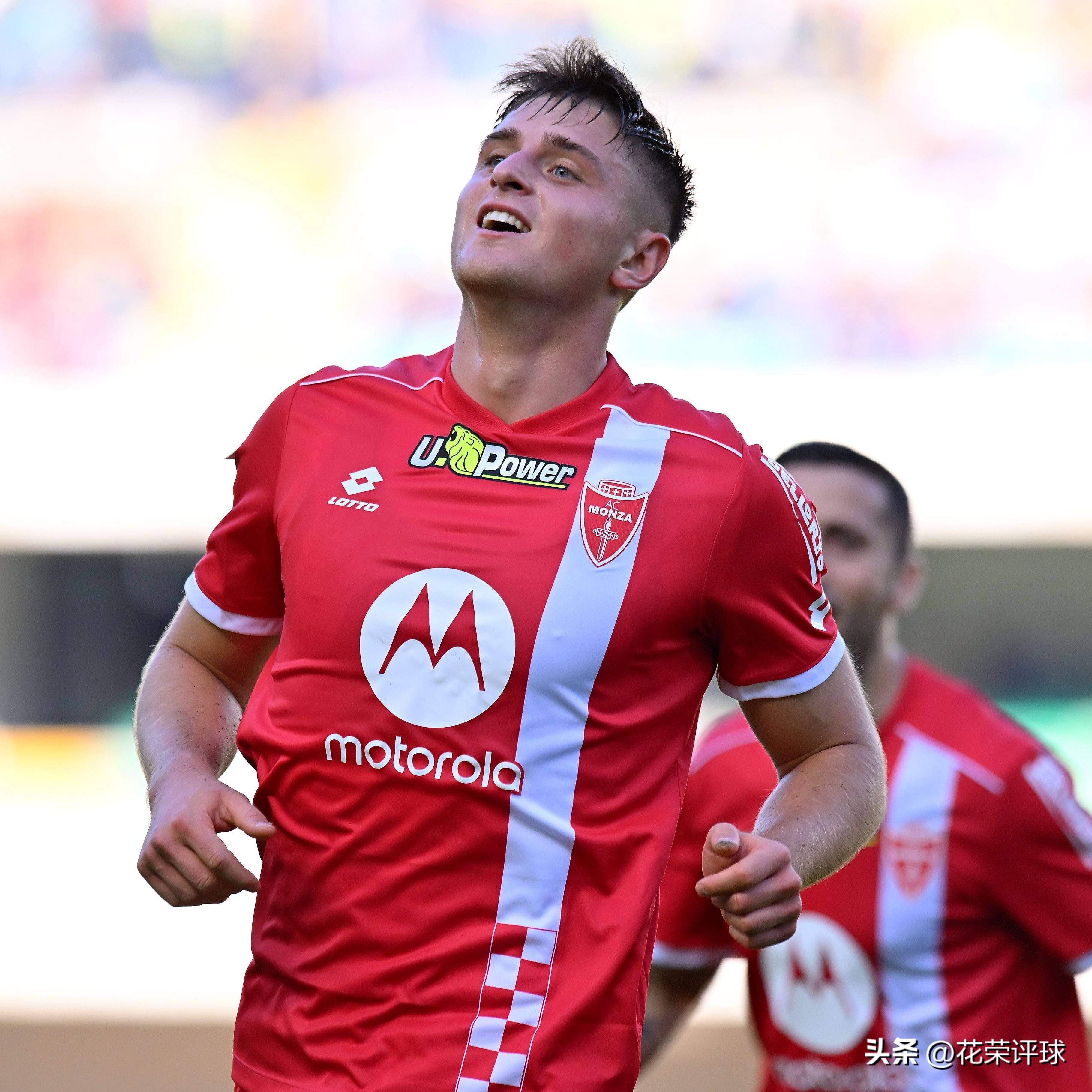 包含米兰体育:体育产业的快速增长，新机会与挑战的词条