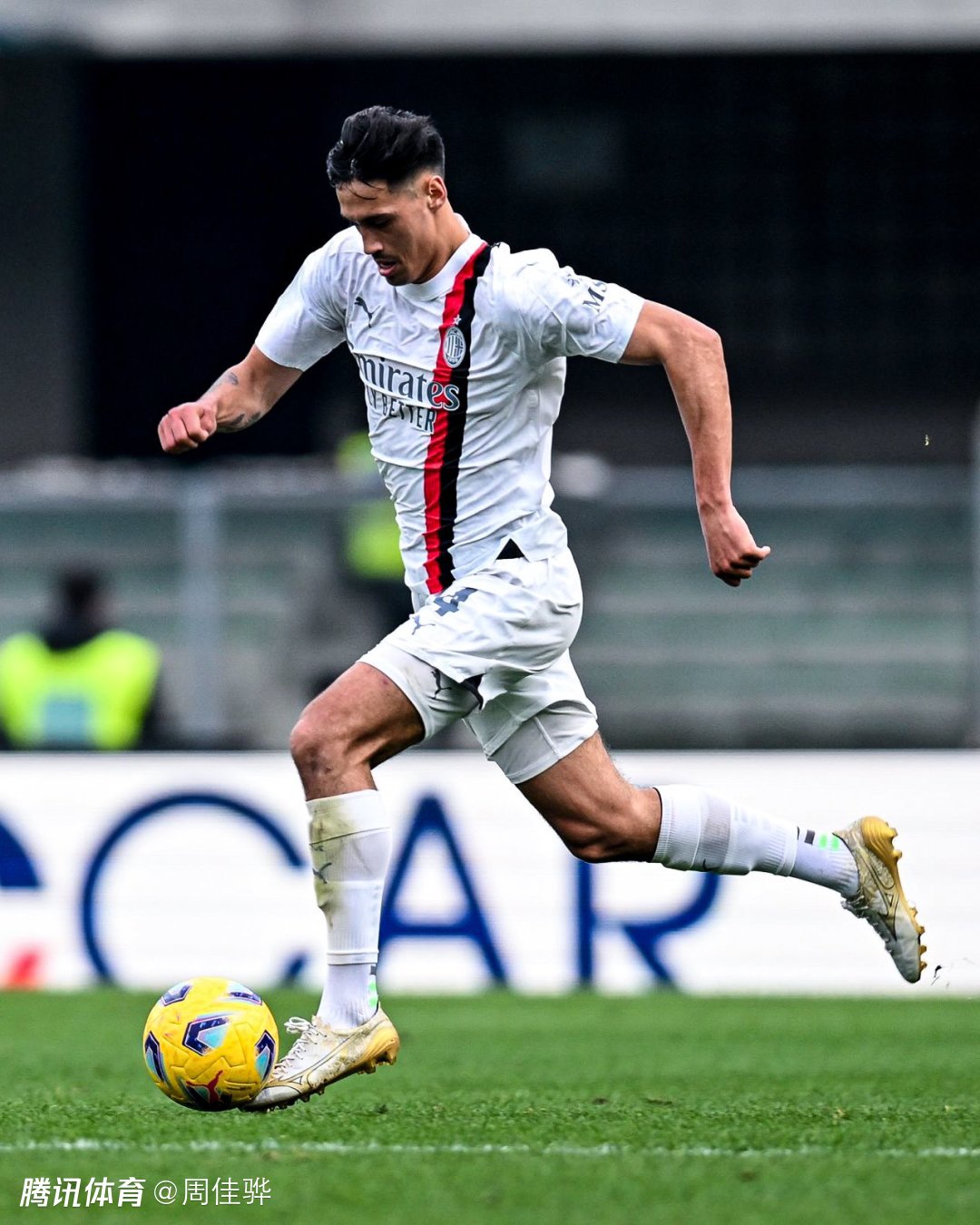 米兰体育:中国足球归化球员的社会融合与文化认同：基于社会心理学的简单介绍