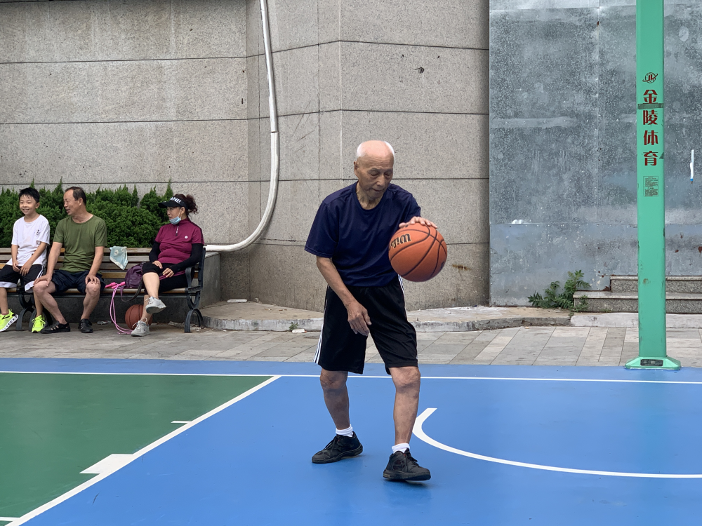 米兰体育:篮球评论:专业分析,客观评价,传递篮球的魅力的简单介绍 米兰体育:篮球评论:专业分析,客观评价,传递篮球的魅力的简单介绍