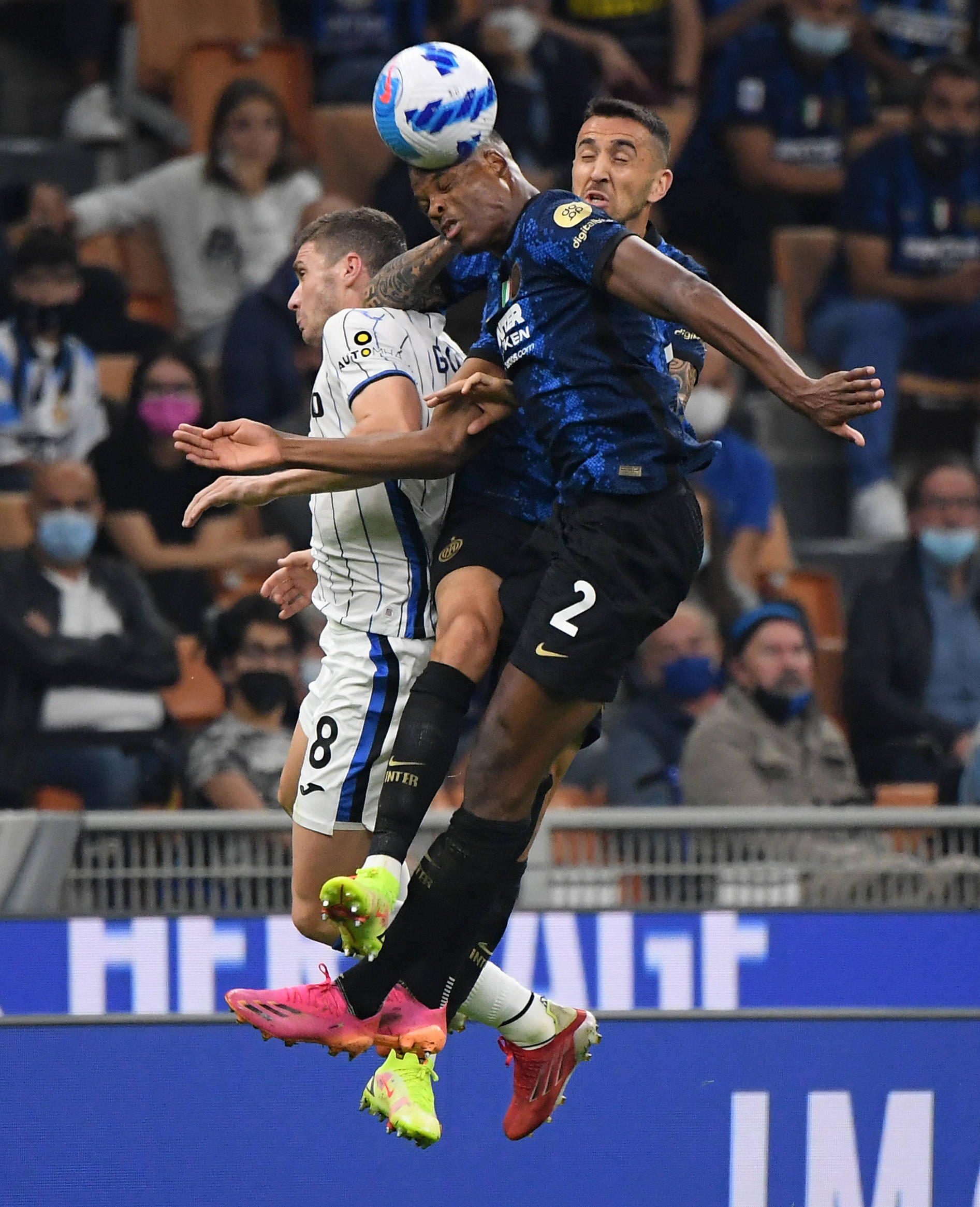 米兰体育:中国足球科技应用：提升训练与比赛水平