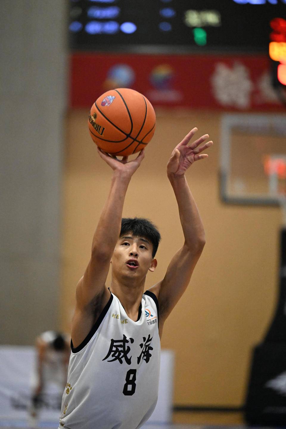 包含米兰体育：CBA球员的海外联赛经历：如何为中国篮球带来更多经验？的词条