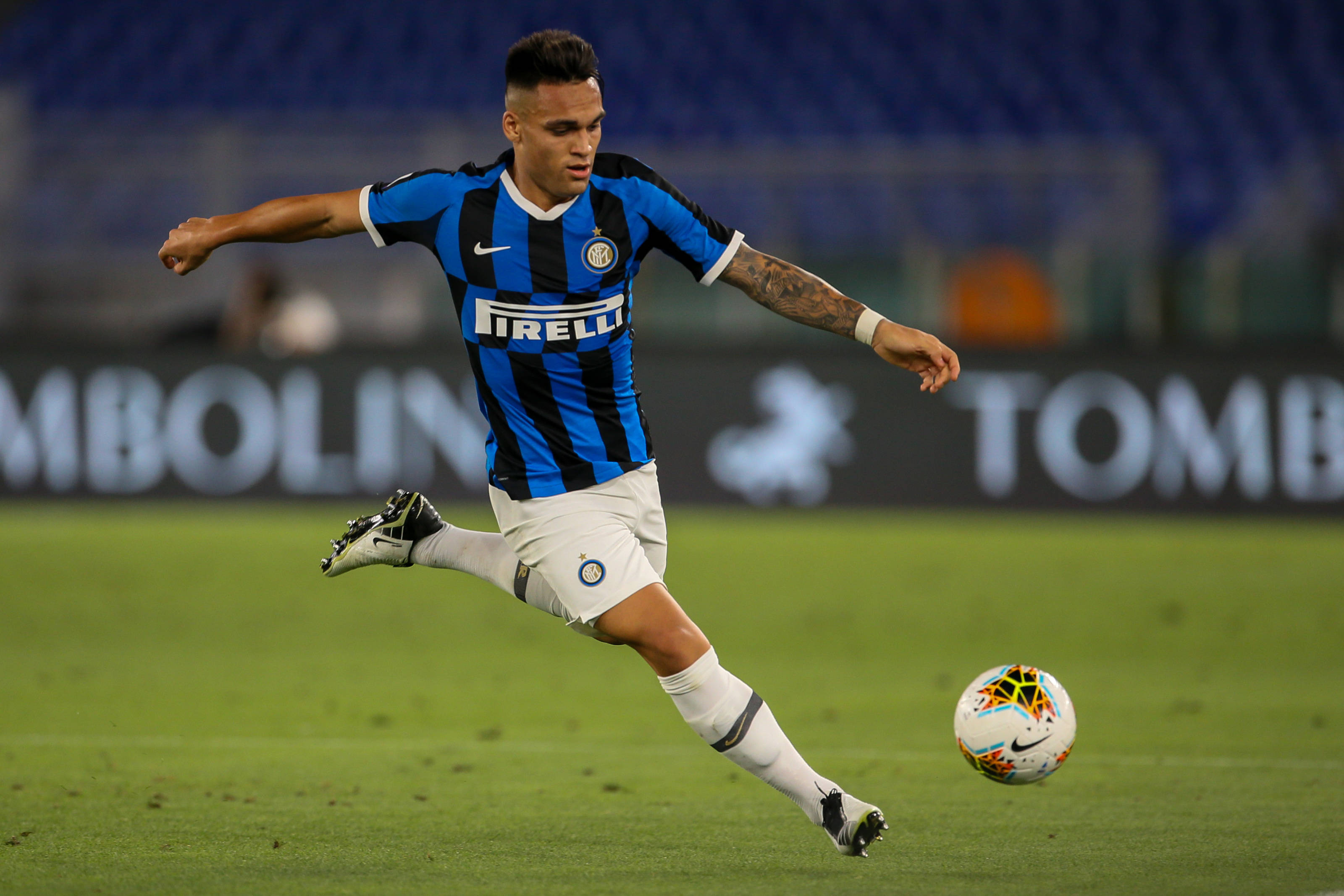 米兰体育:体育图片精选，精彩瞬间回顾