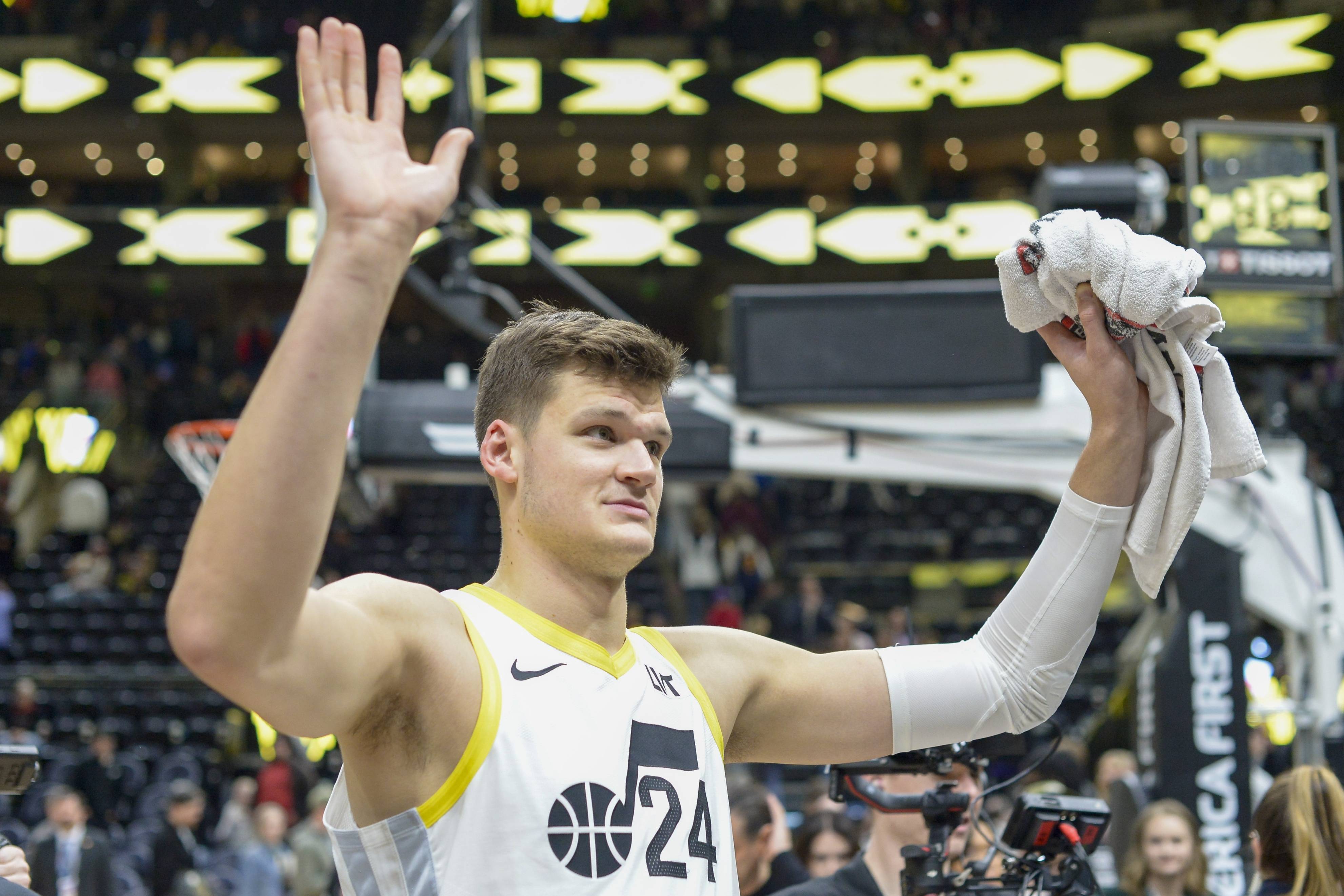 米兰体育:NBA联盟公布新赛季最佳总经理赔率:佩林卡领跑 米兰体育:NBA联盟公布新赛季最佳总经理赔率:佩林卡领跑