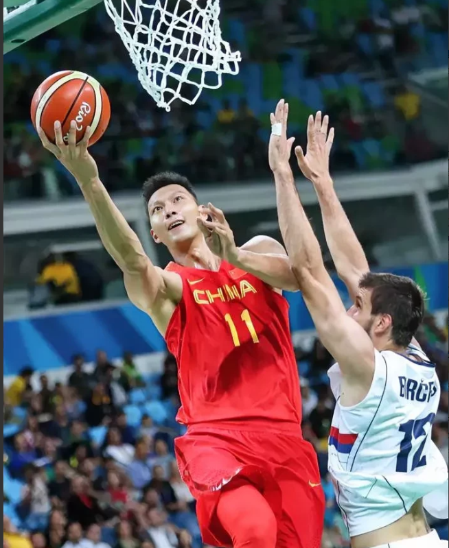 米兰体育：中国男篮历史上的经典绝杀球回顾：那些激动人心的时刻的简单介绍