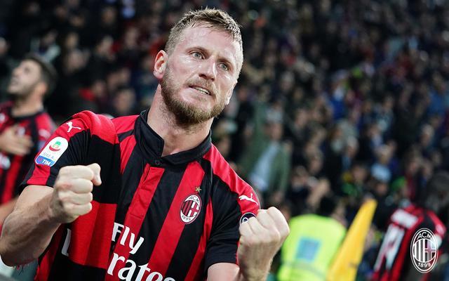 米兰体育:中国足球青训“拔苗助长”？专家呼吁：别让孩子输在起跑线上！的简单介绍