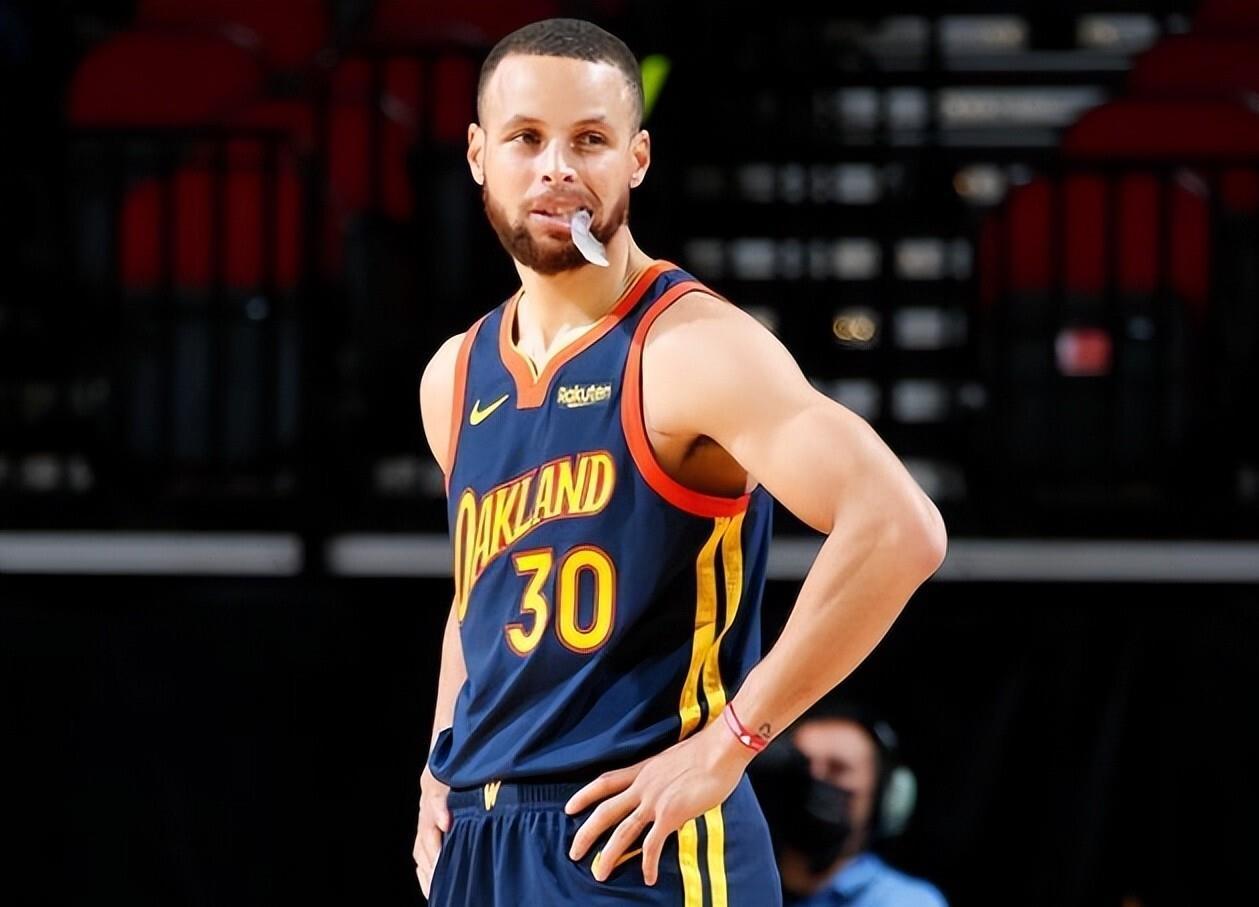 包含米兰体育：勇士队战术调整：科尔计划增加快速轮转防守战术的词条