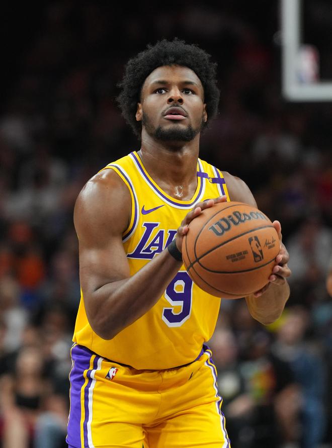 米兰体育：湖人队新赛季：席菲诺表示将提升快攻速度