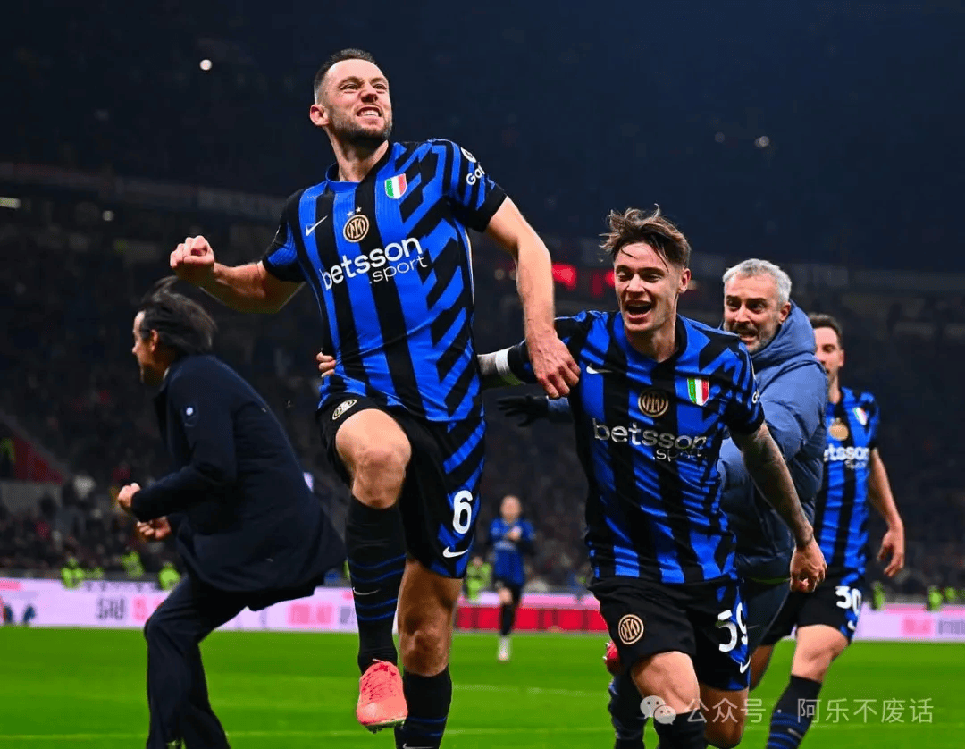 米兰体育:足球场上的假摔：道德还是战术？