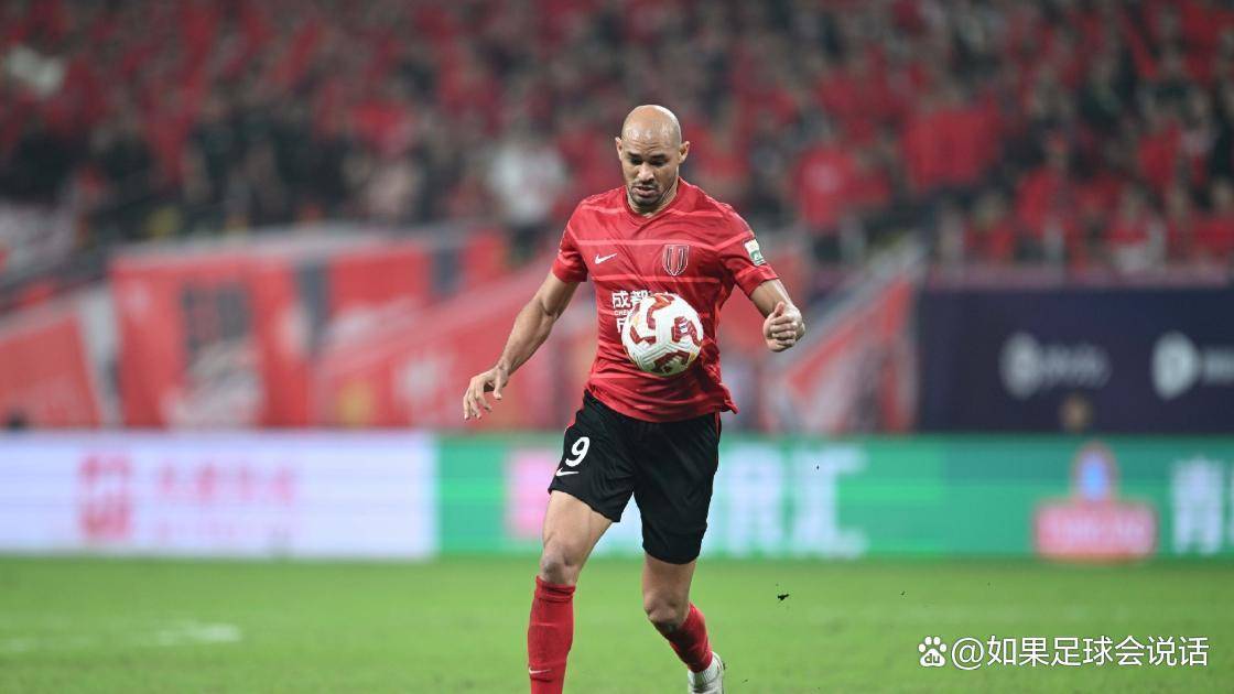 米兰体育:中超联赛裁判：执法水平提升与争议判罚减少