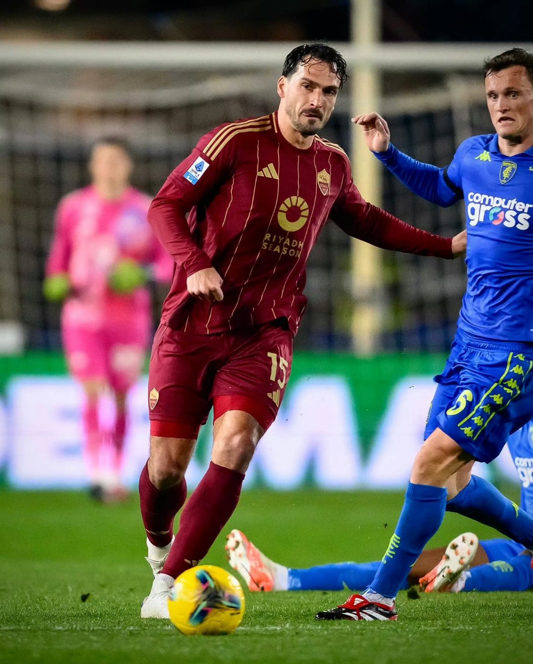 米兰体育:西甲的经典时刻：回顾重大比赛的影响力的简单介绍