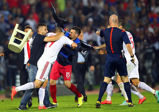 包含米兰体育:法甲的情感纽带：球迷与球队的关系的词条