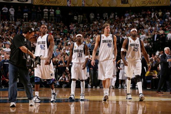 米兰体育:《QQ飞车》职业赛事舞台上的导演与车手故事的简单介绍