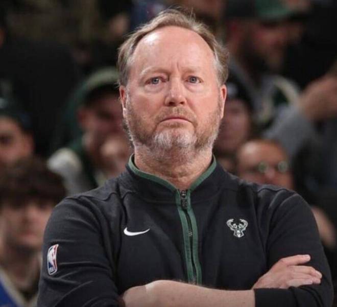 米兰体育：雄鹿队布登霍尔泽的调整：能否让球队重回巅峰？的简单介绍